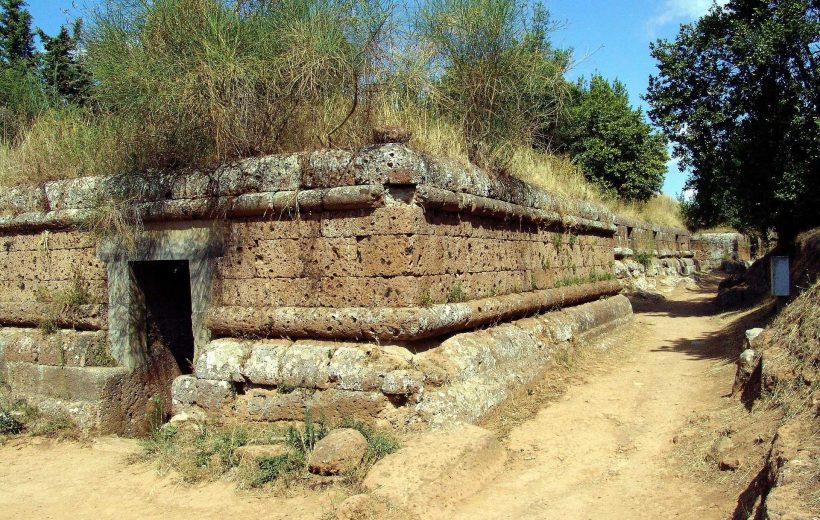 Etruscans in the Roman Countryside